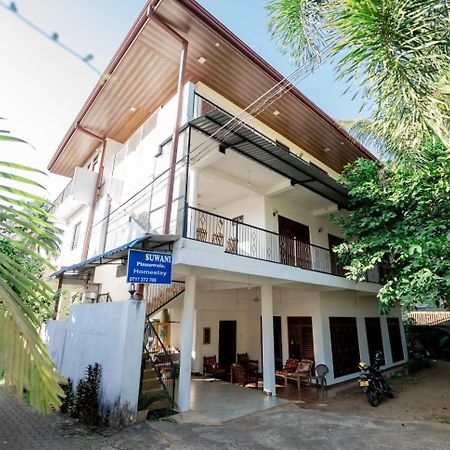 Suwani Pinnawala Homestay Esterno foto