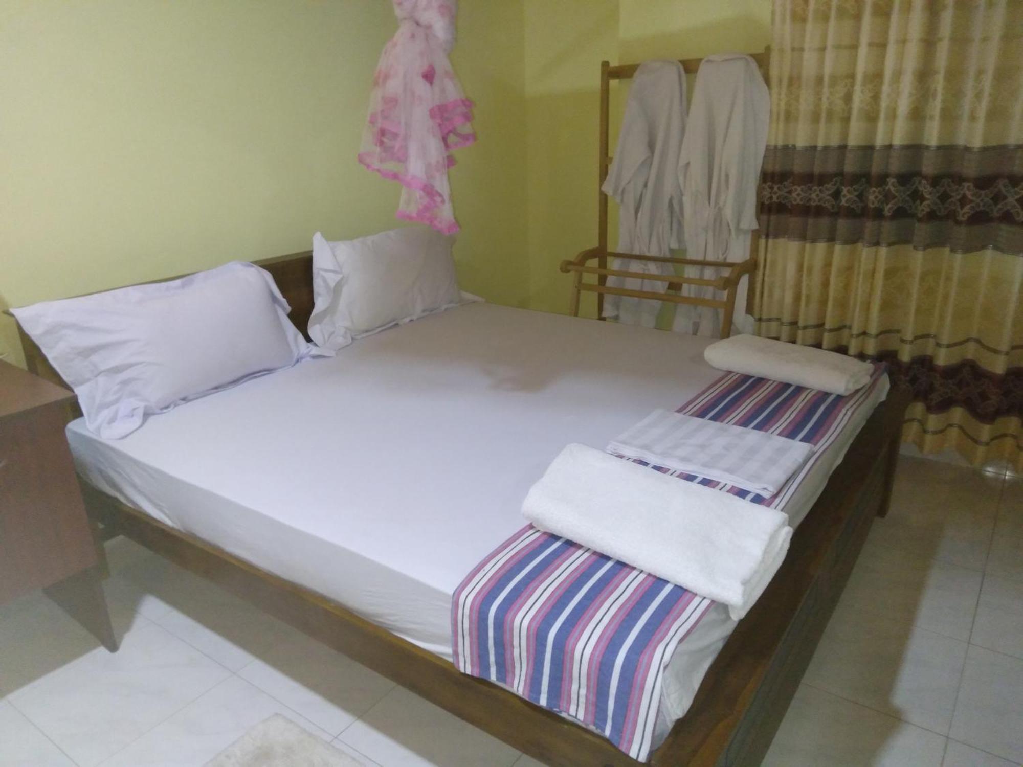 Suwani Pinnawala Homestay Camera foto