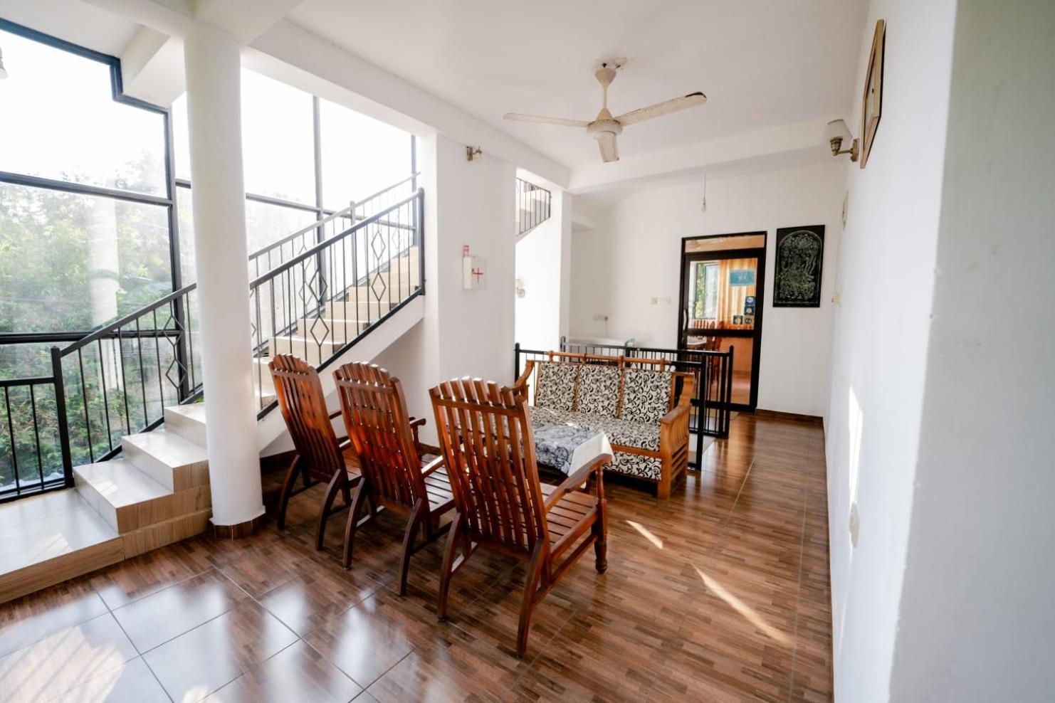 Suwani Pinnawala Homestay Esterno foto