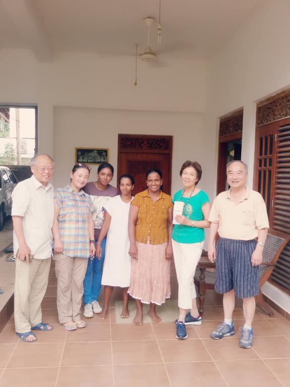 Suwani Pinnawala Homestay Esterno foto
